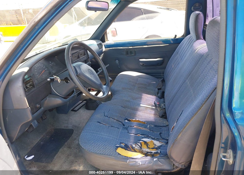 1994 TOYOTA PICKUP 1/2 TON SHORT WHLBASE STB VIN: 4TARN81A9RZ281279