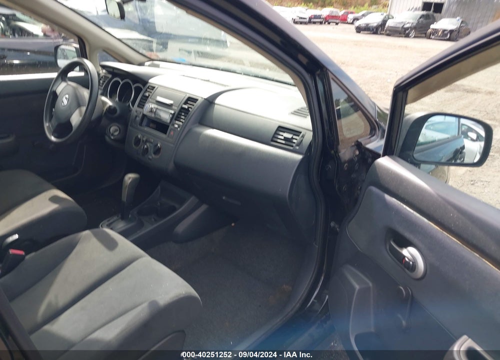 2009 NISSAN VERSA 1.6 VIN: 3N1CC11E49L493768