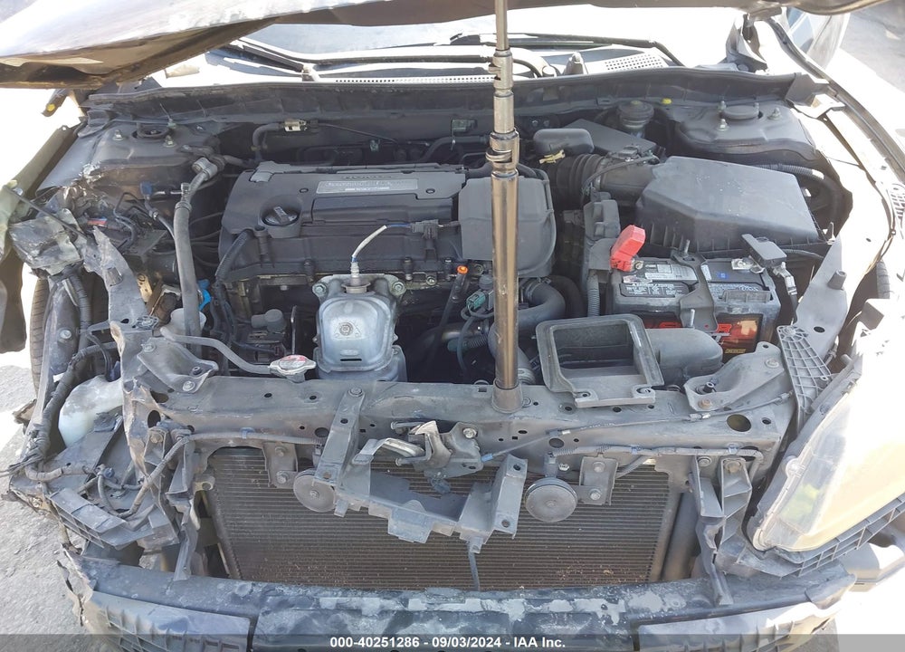 2015 HONDA ACCORD LX VIN: 1HGCR2F32FA256158