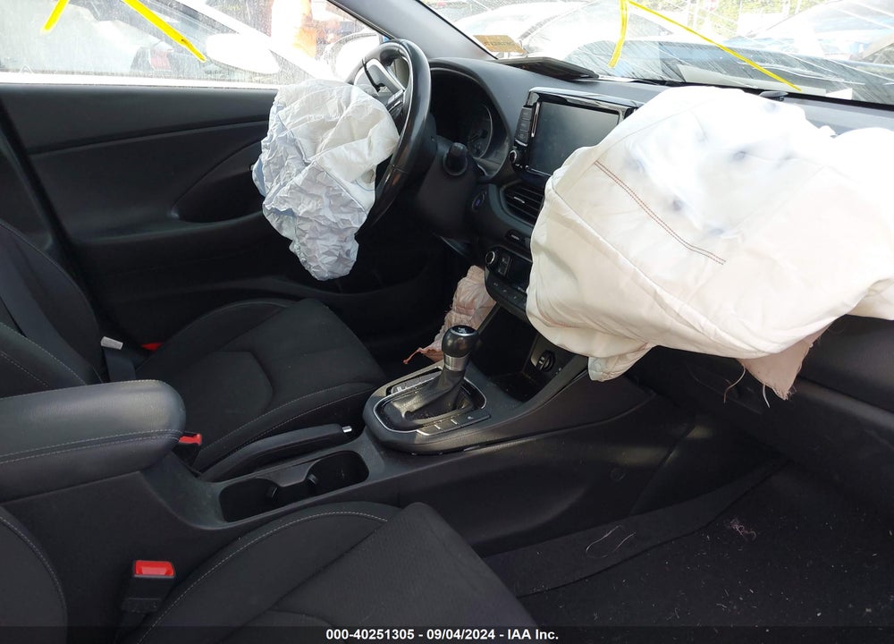 2018 HYUNDAI ELANTRA GT VIN: KMHH35LE5JU031152