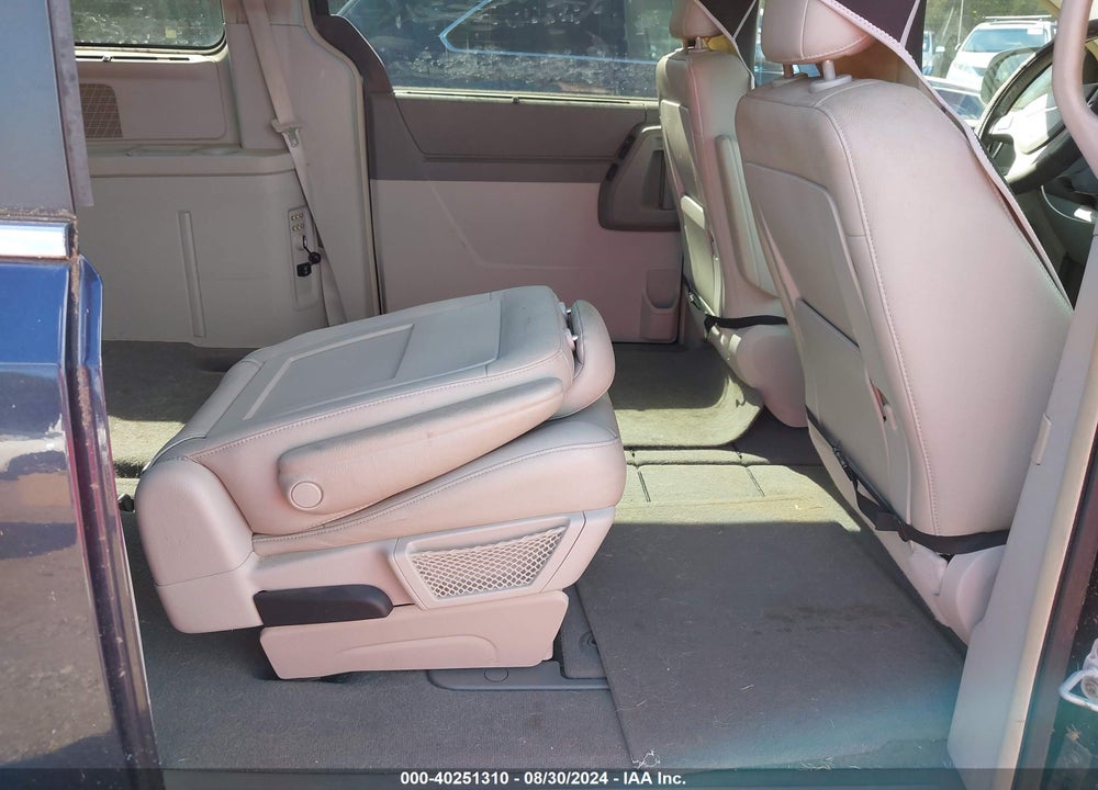 2008 CHRYSLER TOWN & COUNTRY TOURING VIN: 2A8HR54P58R840377