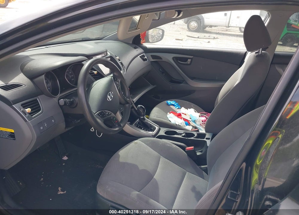 2014 HYUNDAI ELANTRA SE VIN: 5NPDH4AEXEH497922
