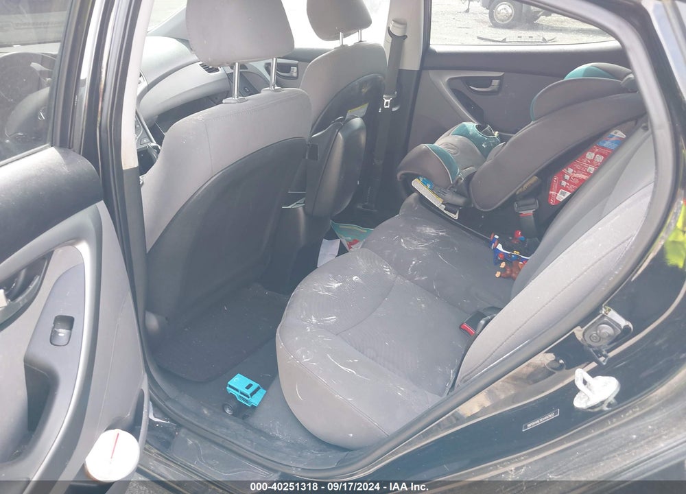 2014 HYUNDAI ELANTRA SE VIN: 5NPDH4AEXEH497922