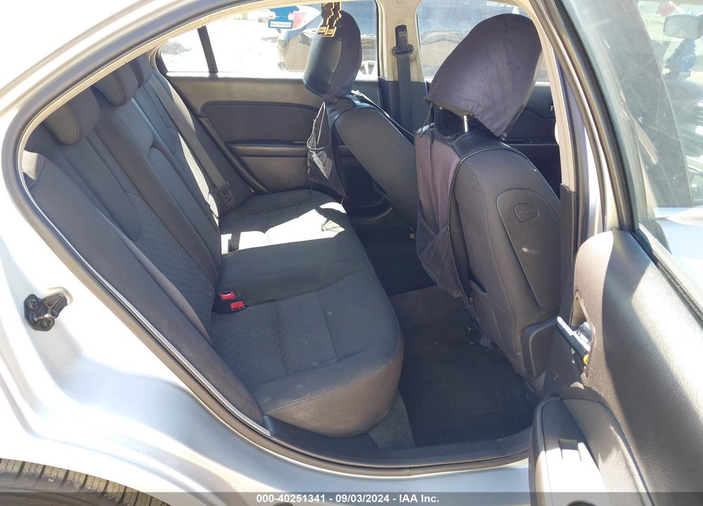 2010 FORD FUSION SE VIN: 3FAHP0HG2AR196773
