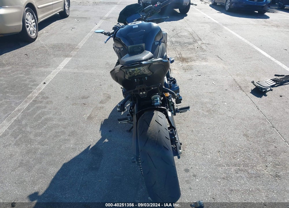 2022 KAWASAKI ZR900 VIN: JKAZR2F18NA037169