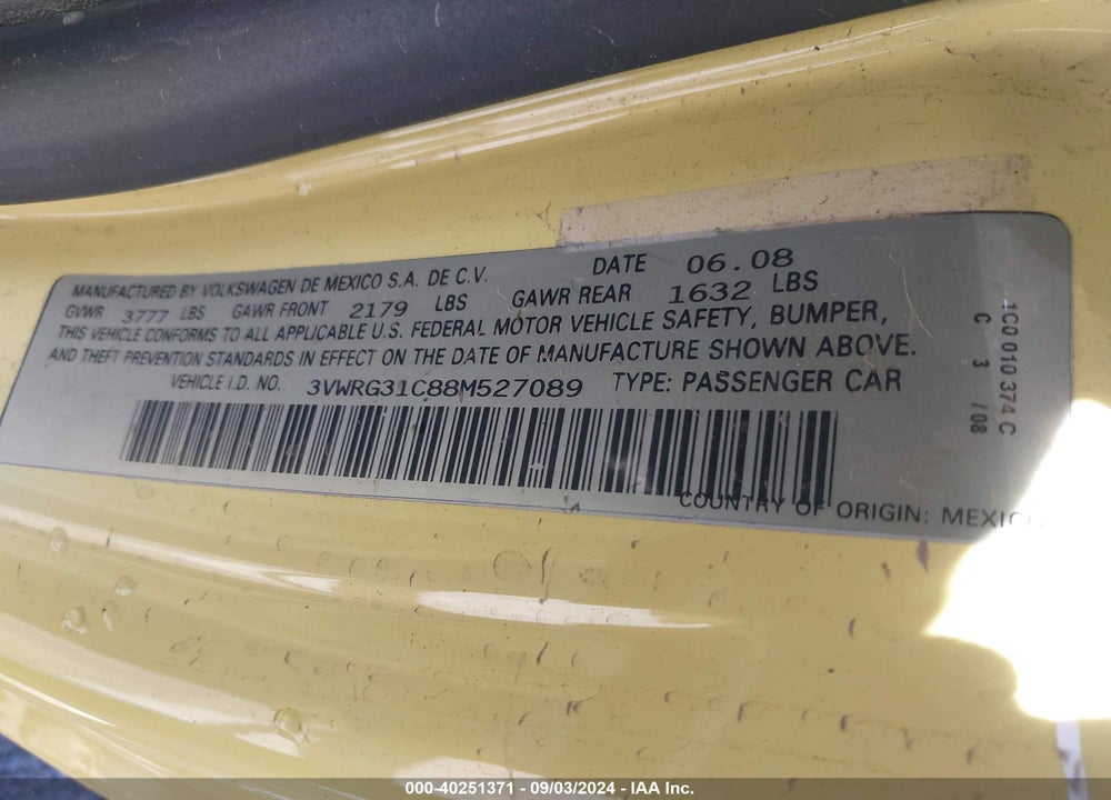 2008 VOLKSWAGEN NEW BEETLE S/SE VIN: 3VWRG31C88M527089