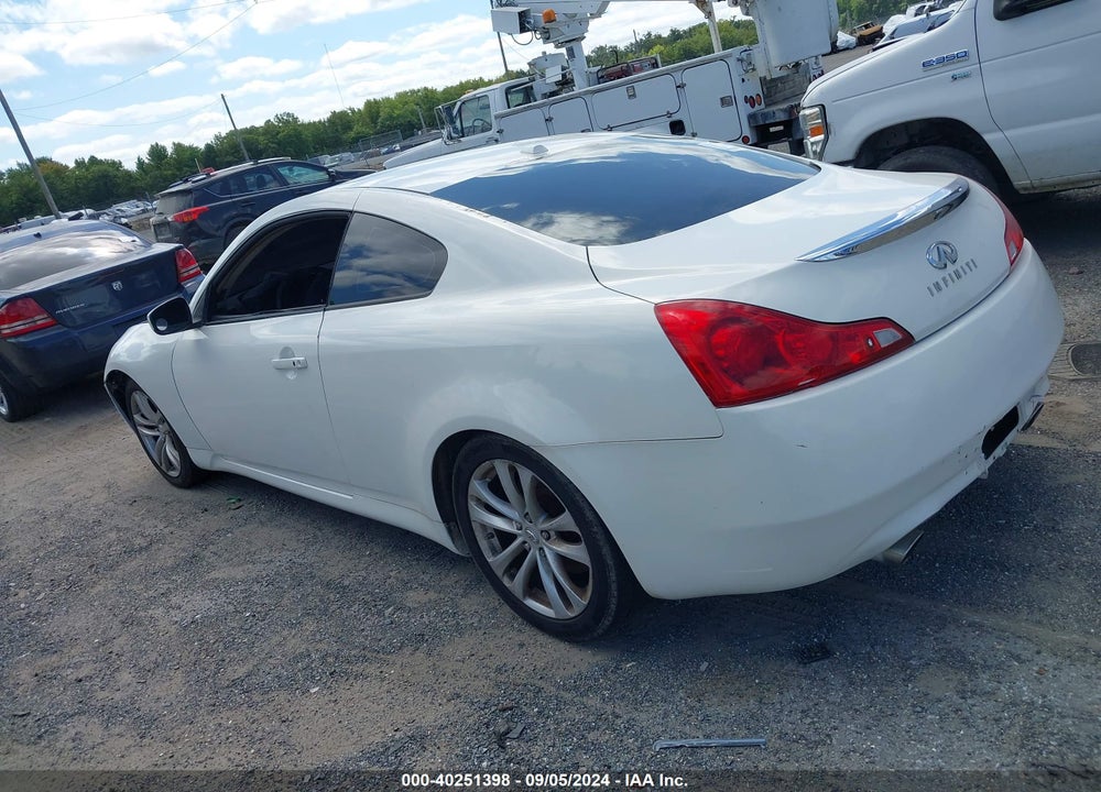 2009 INFINITI G37X VIN: JNKCV64FX9M332290