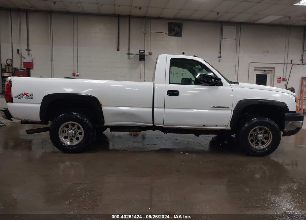 2006 CHEVROLET SILVERADO 2500HD WORK TRUCK VIN: 1GCHK24U66E129474