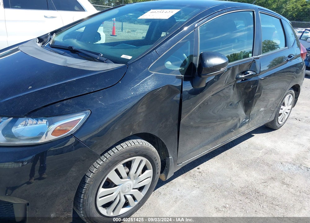 2015 HONDA FIT LX VIN: 3HGGK5H54FM733231