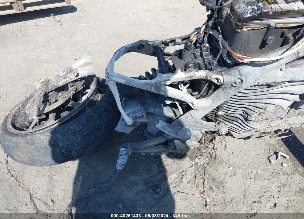 2020 HARLEY-DAVIDSON ELW VIN: 1HD2XAEB7LB801844