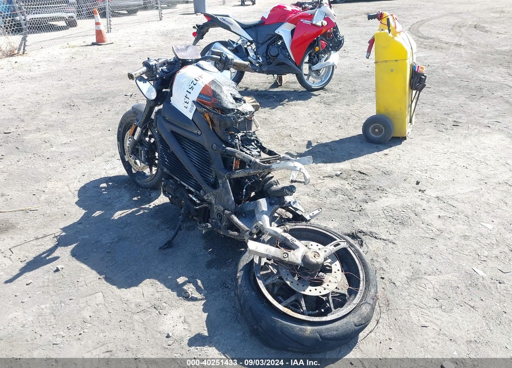 2020 HARLEY-DAVIDSON ELW VIN: 1HD2XAEB7LB801844