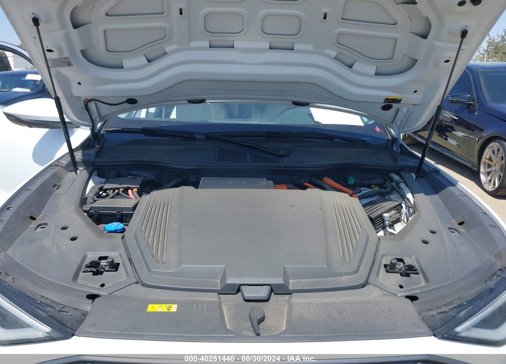 2022 AUDI E-TRON PREMIUM PLUS QUATTRO VIN: WA1LAAGE9NB022893