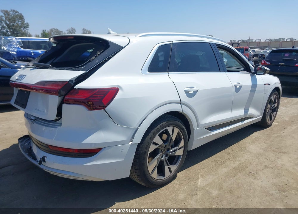 2022 AUDI E-TRON PREMIUM PLUS QUATTRO VIN: WA1LAAGE9NB022893