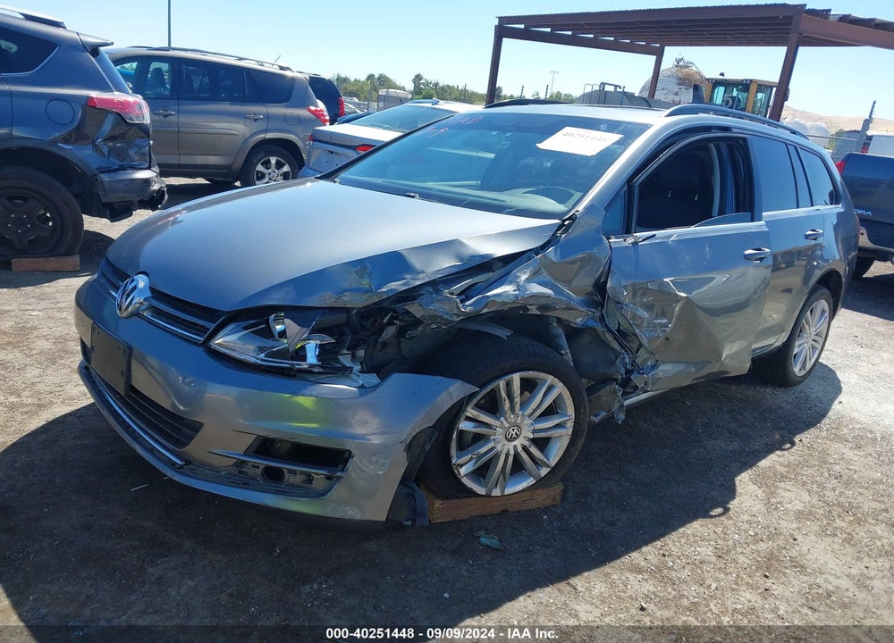 2015 VOLKSWAGEN GOLF SPORTWAGEN TDI SE 4-DOOR VIN: 3VWCA7AU1FM504497
