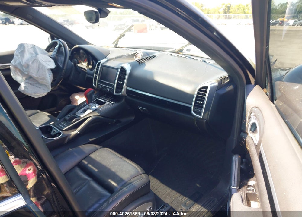 2014 PORSCHE CAYENNE VIN: WP1AA2A28ELA96977