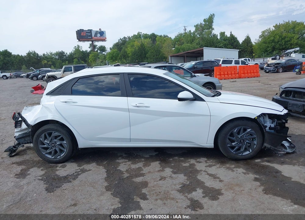 2024 HYUNDAI ELANTRA SEL VIN: KMHLM4DG6RU716953