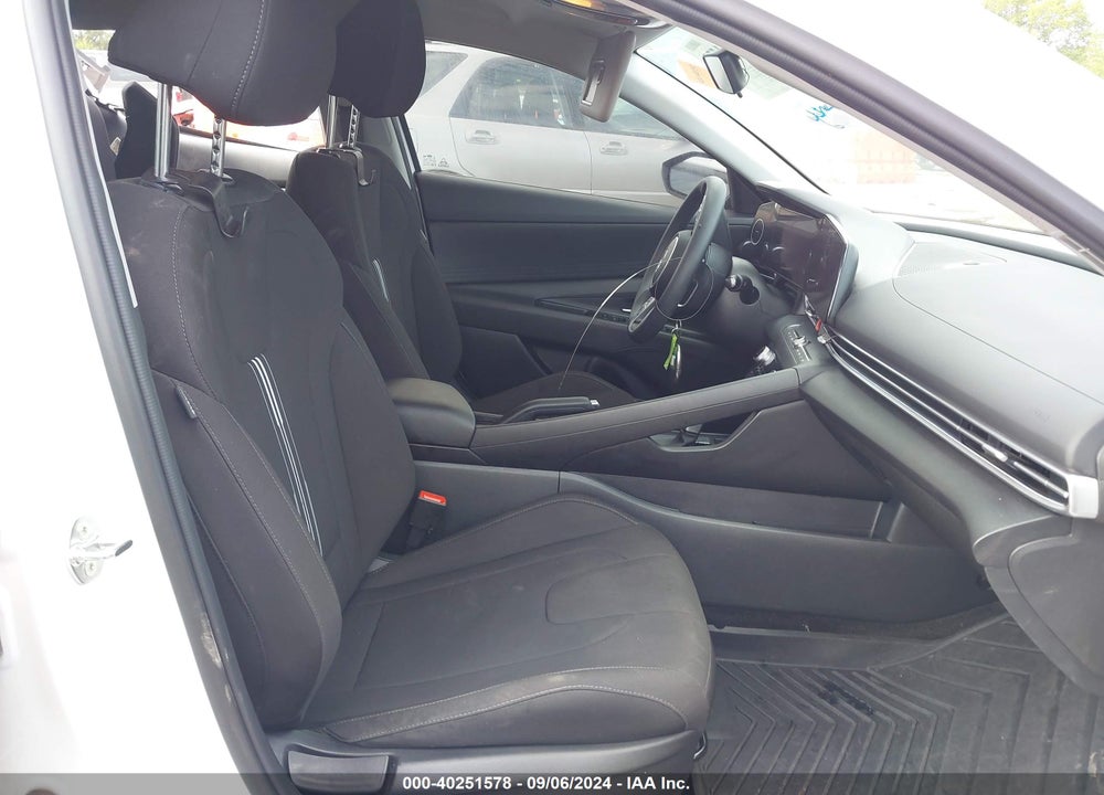 2024 HYUNDAI ELANTRA SEL VIN: KMHLM4DG6RU716953