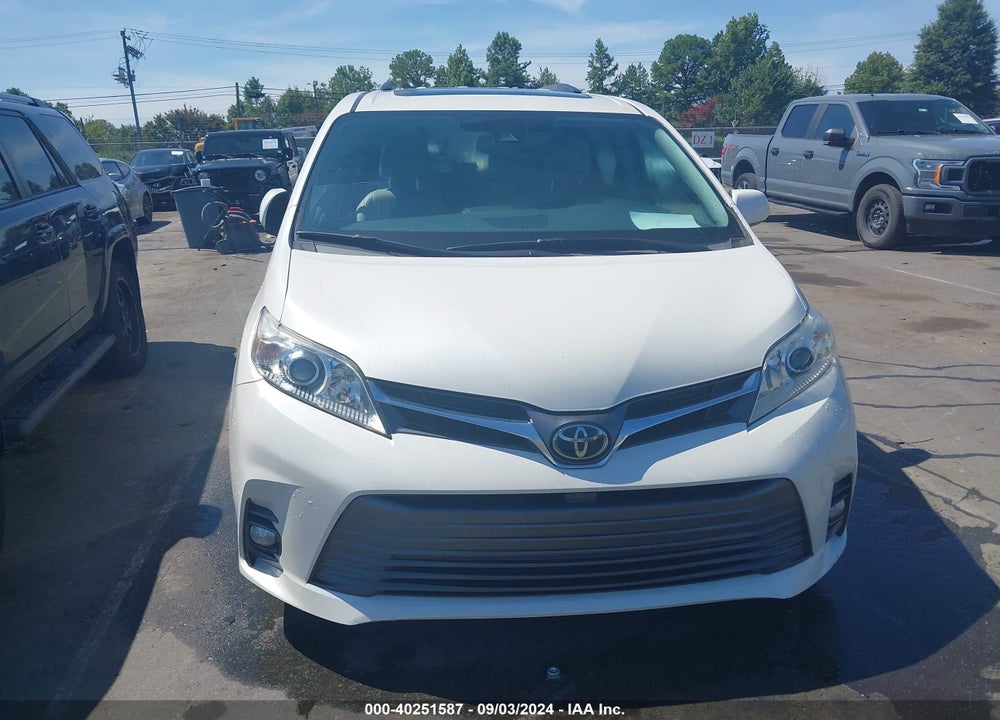 2018 TOYOTA SIENNA XLE 8 PASSENGER VIN: 5TDYZ3DC0JS908980