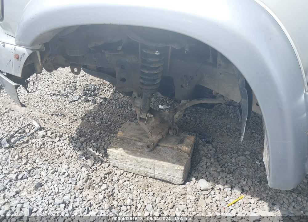 2000 TOYOTA 4RUNNER LIMITED VIN: JT3HN87R7Y0296495