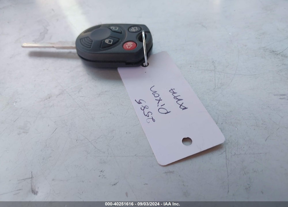 2018 FORD ESCAPE SEL VIN: 1FMCU0HD4JUB25808