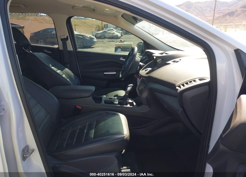 2018 FORD ESCAPE SEL VIN: 1FMCU0HD4JUB25808