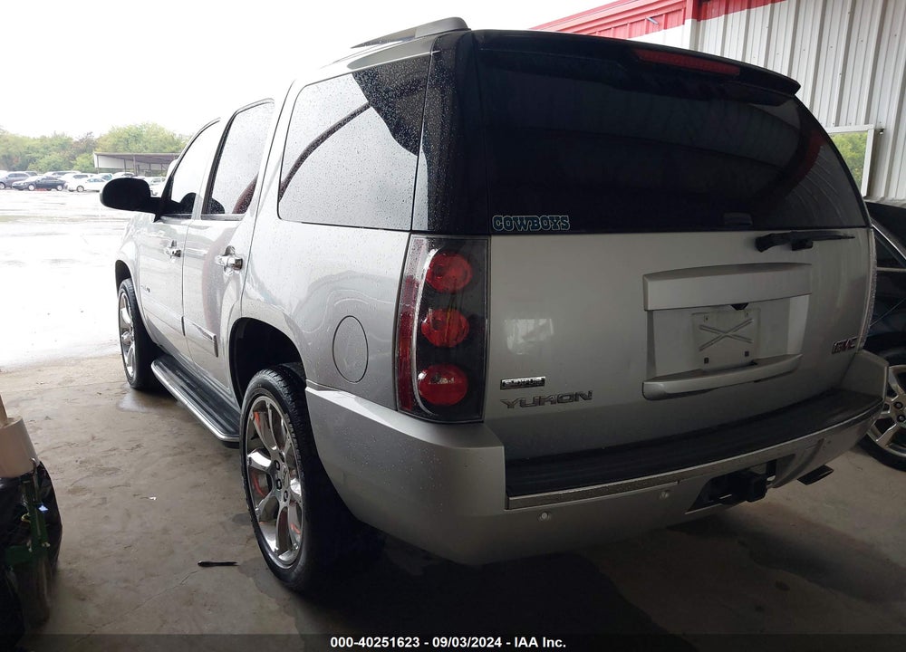 2012 GMC YUKON DENALI VIN: 1GKS2EEF9CR170925