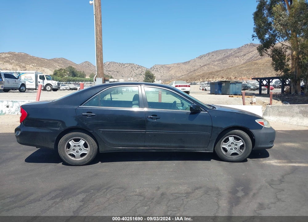 2002 TOYOTA CAMRY LE V6 VIN: 4T1BF32K02U018156