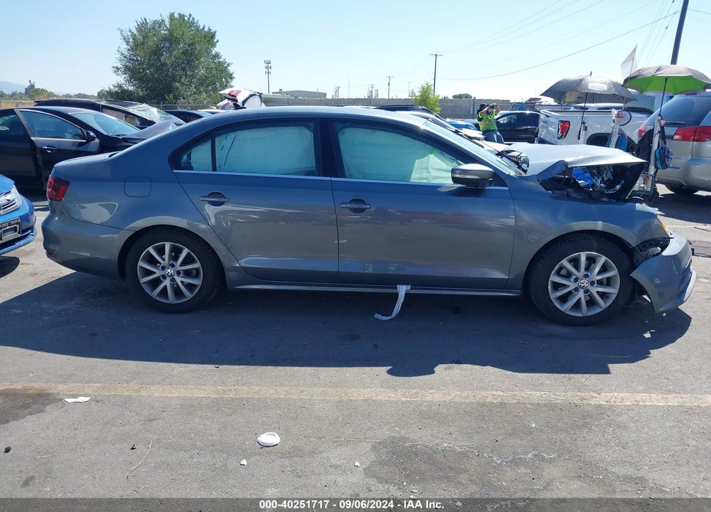 2017 VOLKSWAGEN JETTA 1.4T SE VIN: 3VWDB7AJ1HM263244