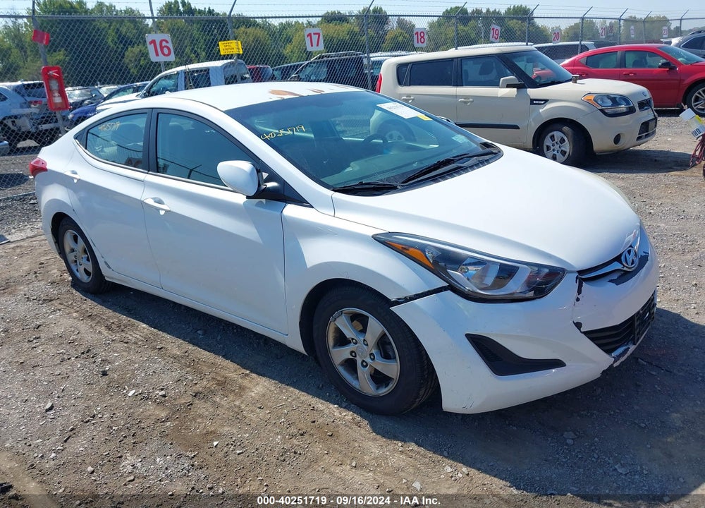 2015 HYUNDAI ELANTRA SE VIN: 5NPDH4AEXFH593728