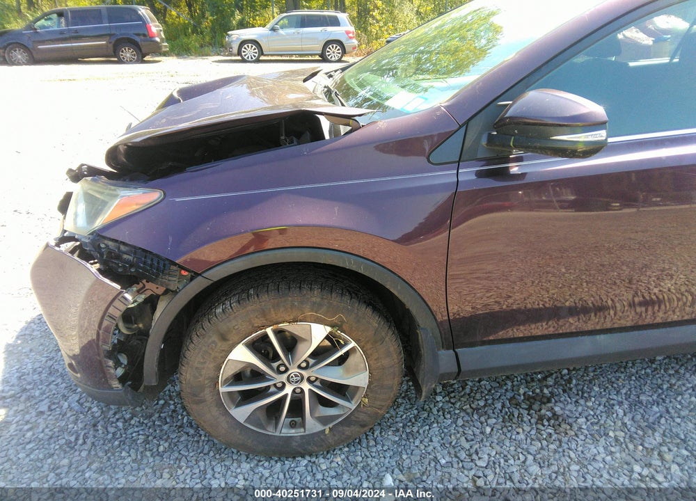2016 TOYOTA RAV4 XLE VIN: 2T3RFREV5GW473686