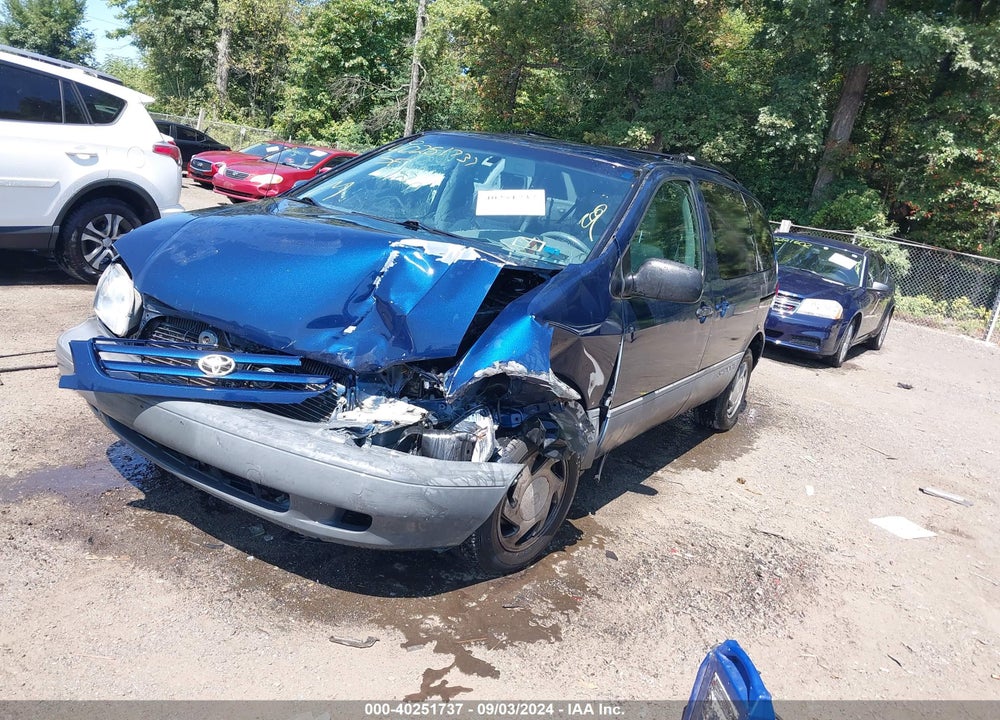 2002 TOYOTA SIENNA CE VIN: 4T3ZF19C72U446508