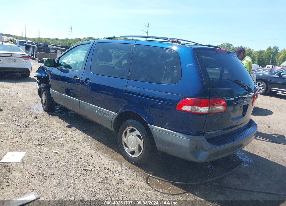 2002 TOYOTA SIENNA CE VIN: 4T3ZF19C72U446508