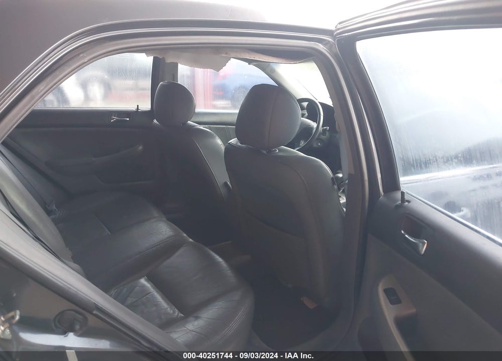 2007 HONDA ACCORD VIN: 1HGCM567X7A042202