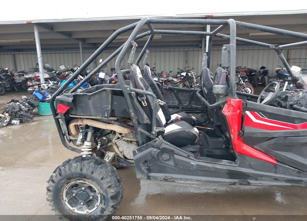2015 POLARIS RZR 4 900 EPS VIN: 4XAVCE874FB315304