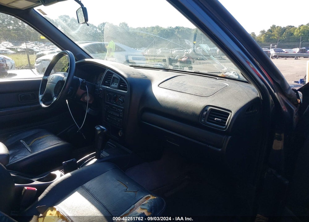 2001 NISSAN PATHFINDER SE VIN: JN8DR07X61W510513