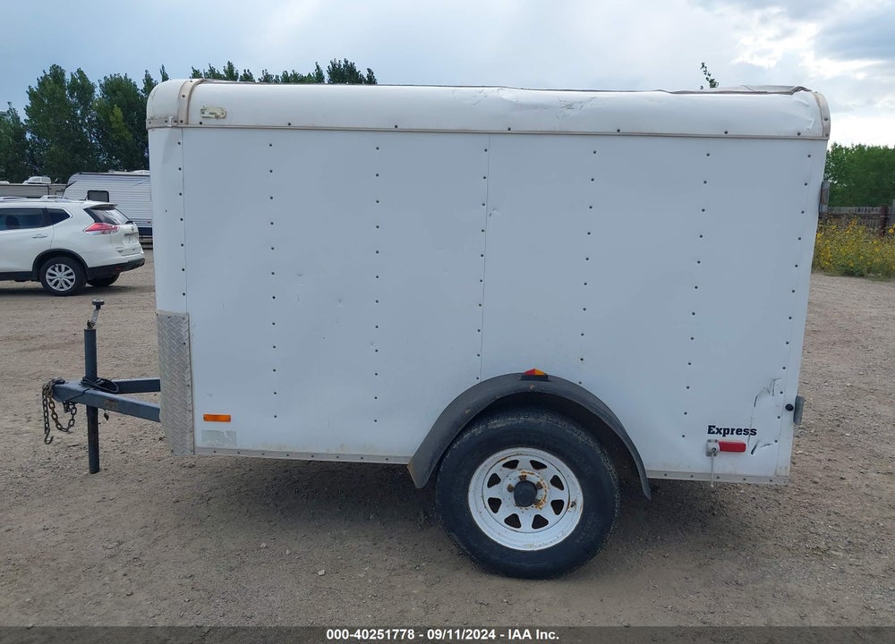 2001 UTILITY TRAILER MFG SIERRA TOWABLES VIN: 4X4TSE2131N017867