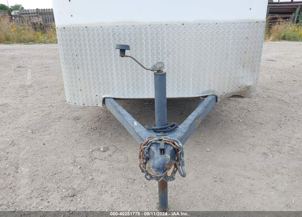 2001 UTILITY TRAILER MFG SIERRA TOWABLES VIN: 4X4TSE2131N017867