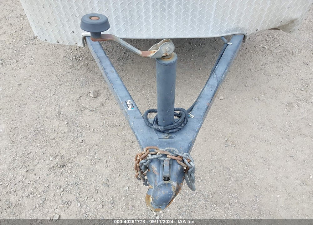 2001 UTILITY TRAILER MFG SIERRA TOWABLES VIN: 4X4TSE2131N017867