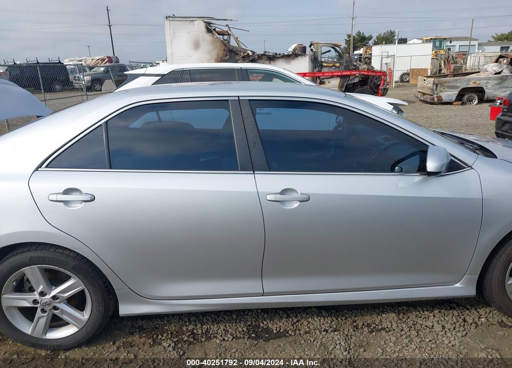 2014 TOYOTA CAMRY SE VIN: 4T1BF1FKXEU367165