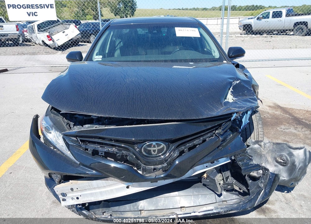 2020 TOYOTA CAMRY XLE AWD VIN: 4T1F11BK2LU017676