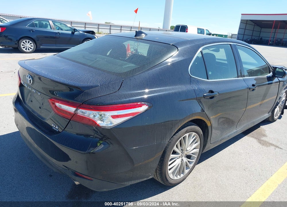 2020 TOYOTA CAMRY XLE AWD VIN: 4T1F11BK2LU017676