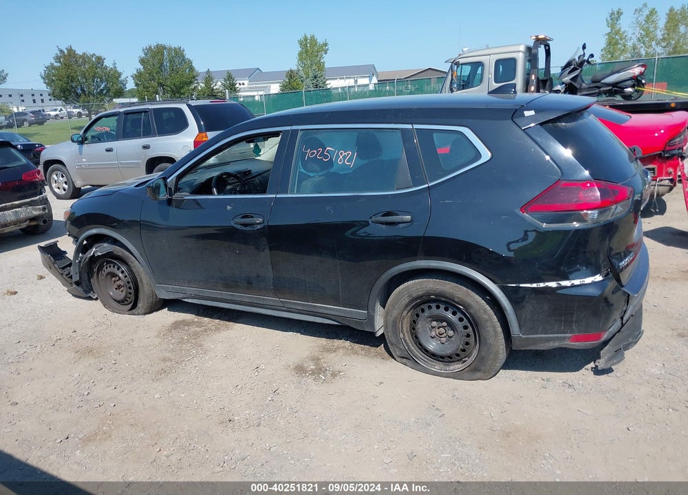 2018 NISSAN ROGUE S VIN: KNMAT2MV6JP581056