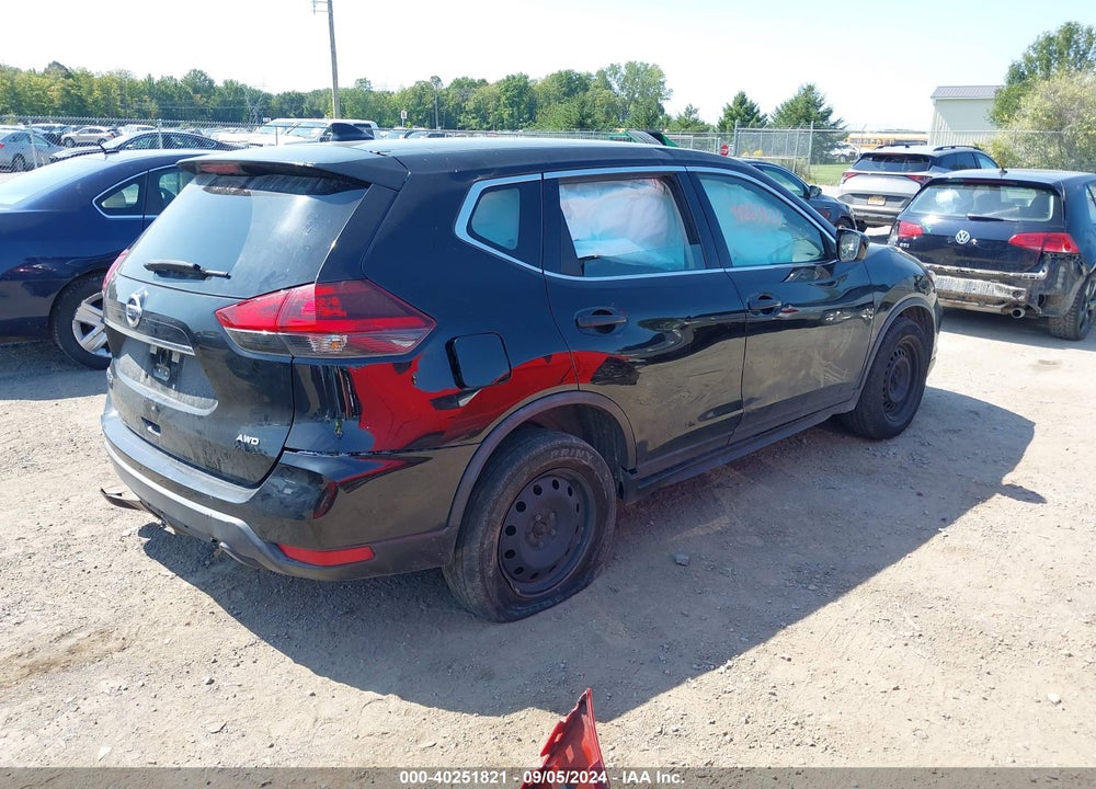 2018 NISSAN ROGUE S VIN: KNMAT2MV6JP581056
