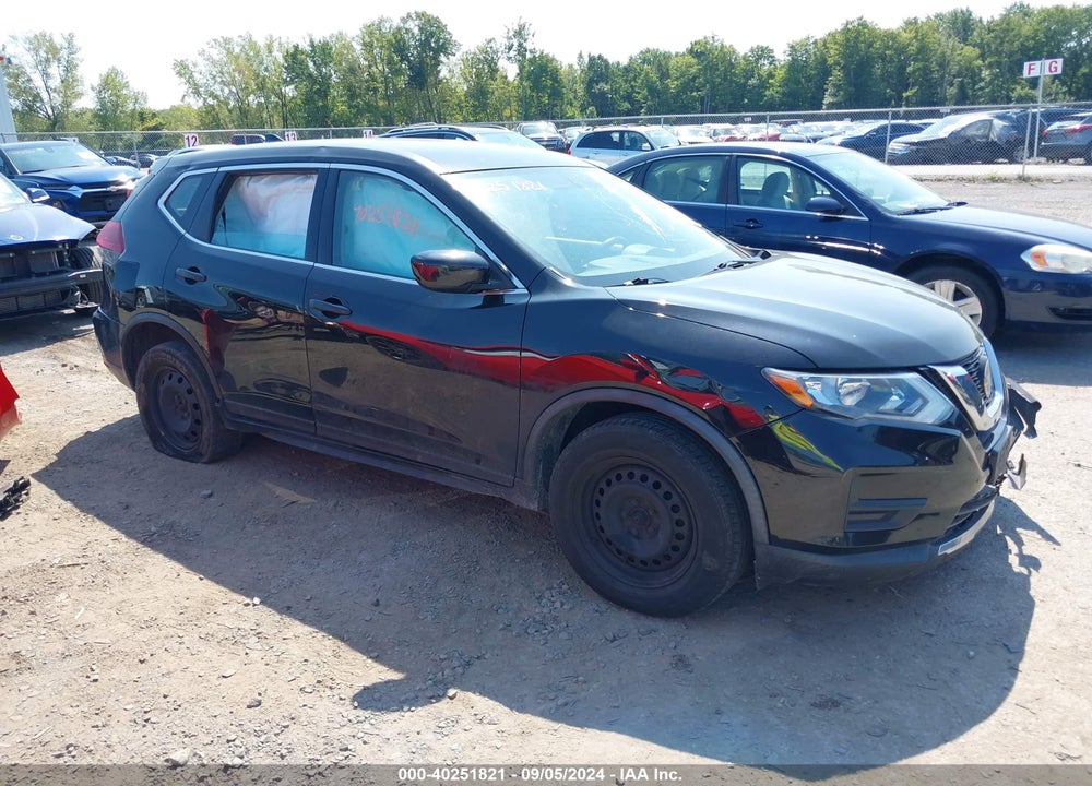 2018 NISSAN ROGUE S VIN: KNMAT2MV6JP581056