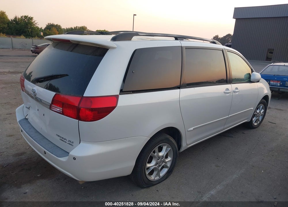 2004 TOYOTA SIENNA XLE LIMITED VIN: 5TDBA22C44S022823