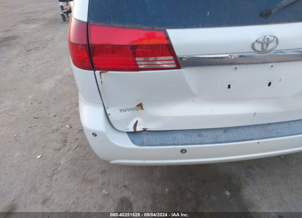 2004 TOYOTA SIENNA XLE LIMITED VIN: 5TDBA22C44S022823