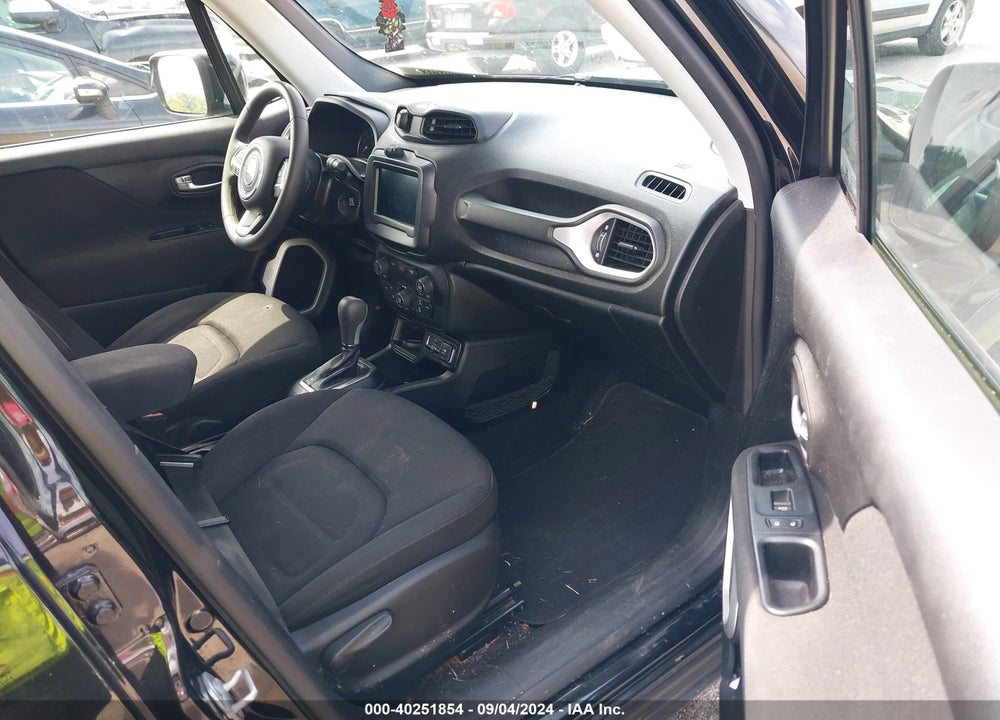 2018 JEEP RENEGADE LATITUDE FWD VIN: ZACCJABB5JPJ30377