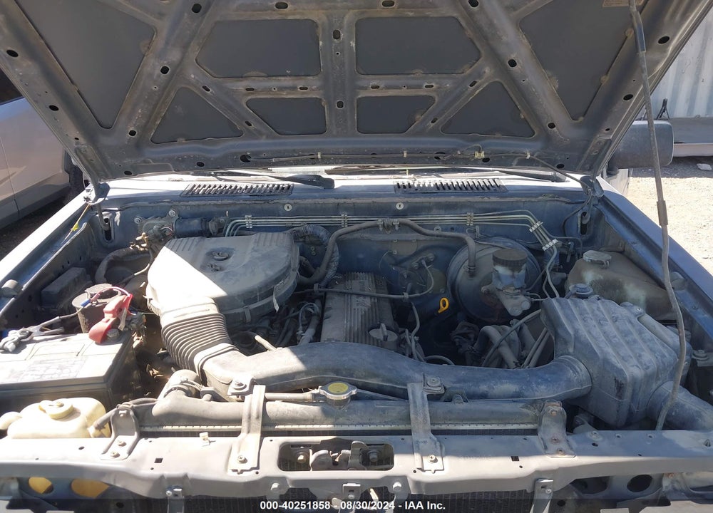1994 NISSAN TRUCK XE VIN: 1N6SD11Y0RC300248