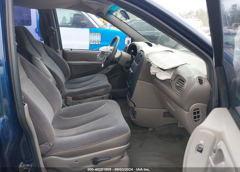 2001 CHRYSLER VOYAGER VIN: 1C4GJ25341B121243