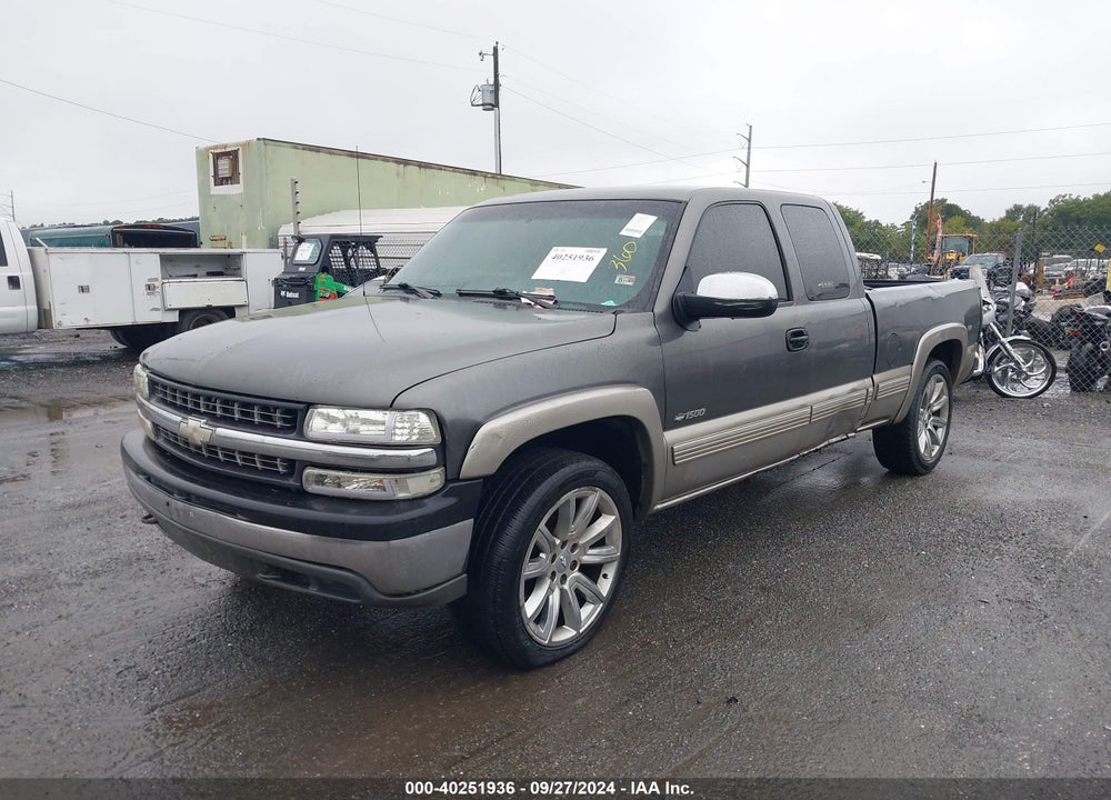 2000 CHEVROLET SILVERADO 1500 LS VIN: 1GCEK19TXYZ282769